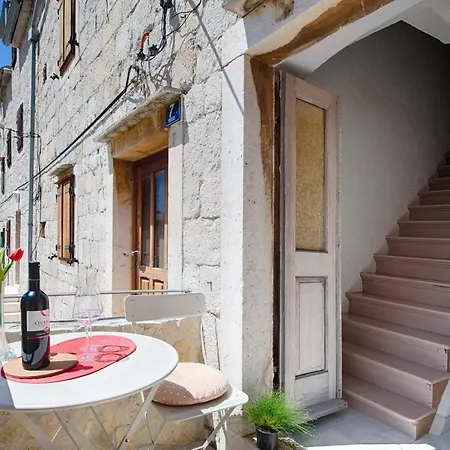 Villa Stone Komiža